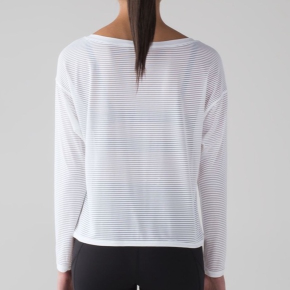 Lululemon Women’s Lean in White Striped Long Sleeve Sheer Top in US 12 - Picture 2 of 7